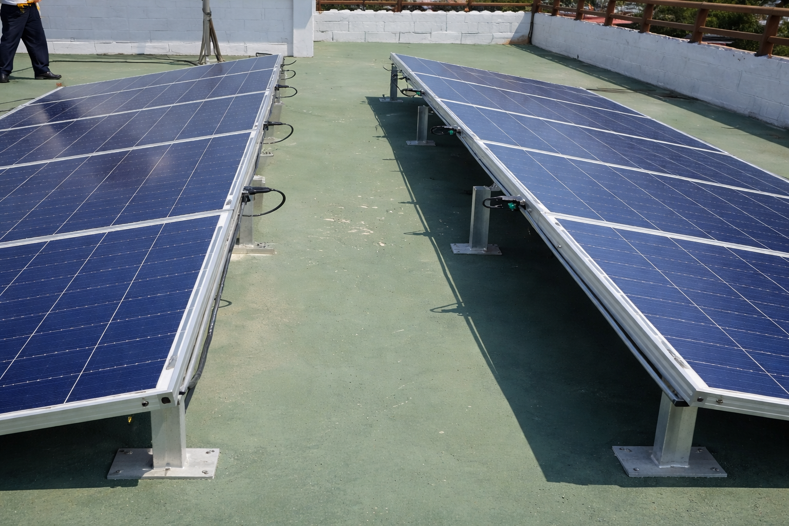 Sistema de paneles solares conectado a la red