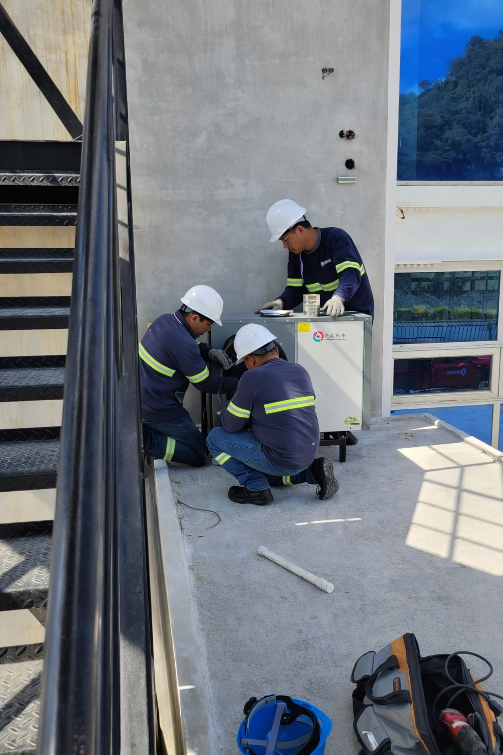 Instalación de condensadora para A/C
